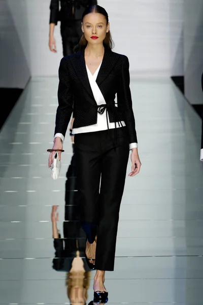 Look 3